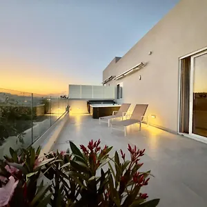 C'est La Vie Boutik Swieqi 4*, Is-Swieqi Malta